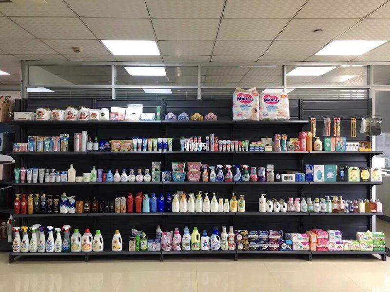 在选购化妆品时,你是否担心过产品的安全性?《化妆品安全技术规范2015版》的出台为保障化妆品行业的健康发展提供了明确的技术标准。本文将通过具体案例解析这一规范如何影响我们的日常生活。